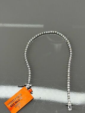 925 Sterling Silver with Rhodium Finish 2mm 7inches 6.00 CTW Moissanite Tennis